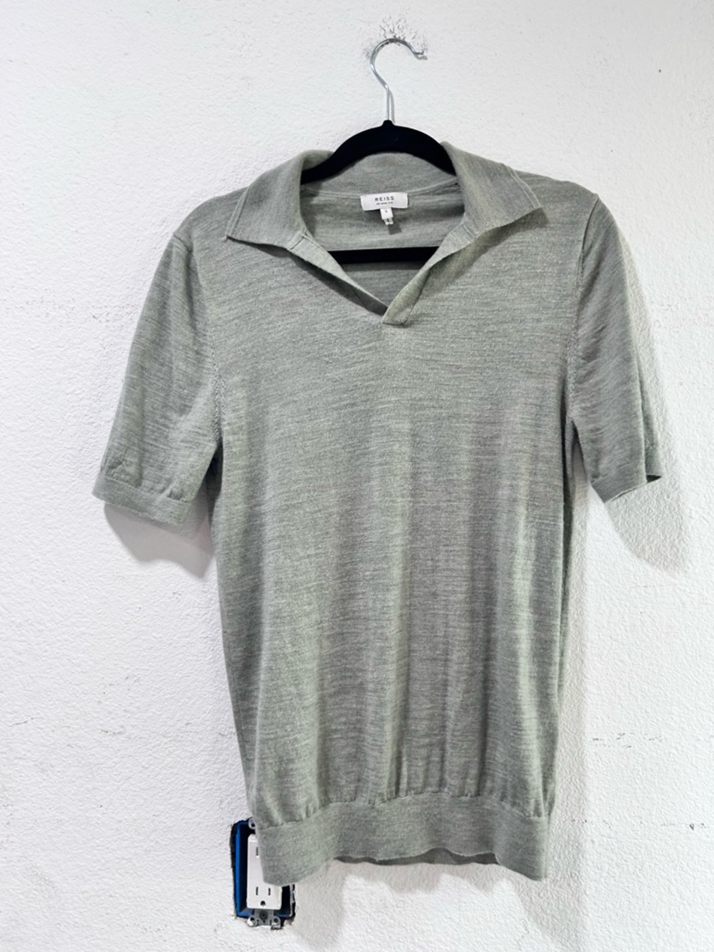 Reiss Duchie Johnny Collar Short Sleeve Wool Polo Sweater - Picture 2 of 16